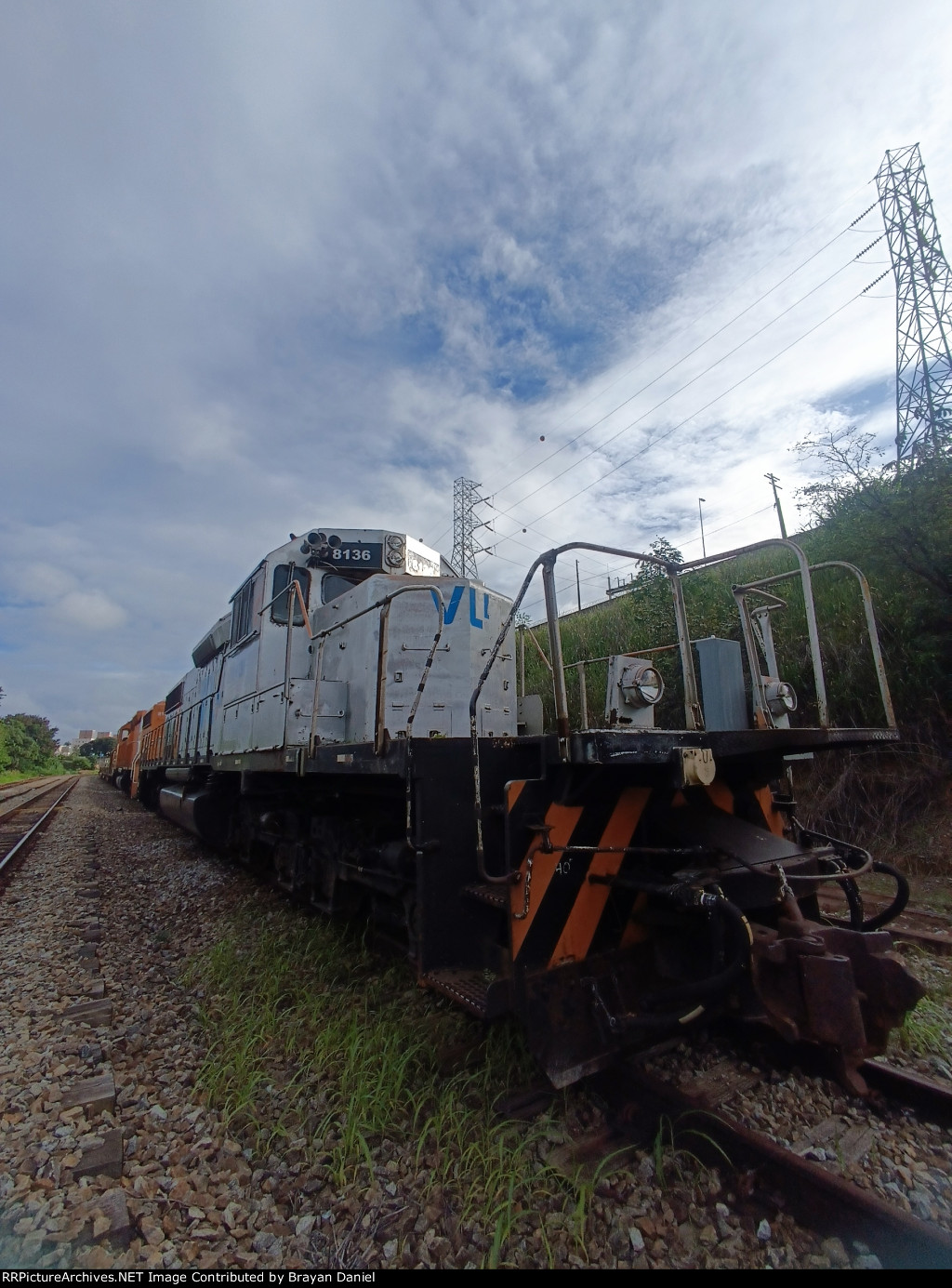 VLI 8136